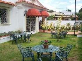 Guest-House-Bella-Epoca-garden